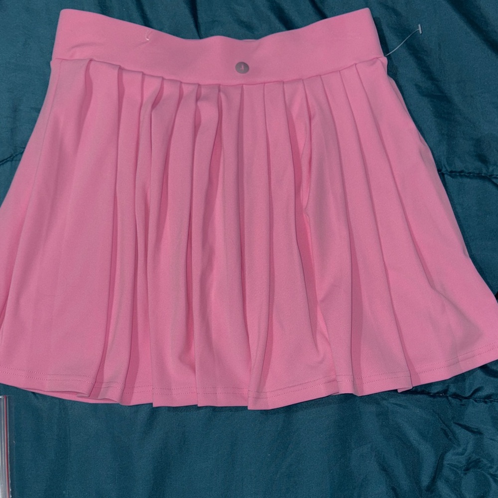 Flattering Pink Pleated Skater Skirt - Picture 5 of 8